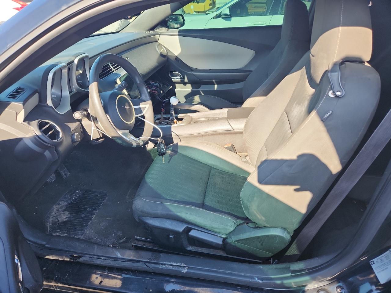 2011 Chevrolet Camaro Ls VIN: 2G1FE1ED8B9149397 Lot: 92723635