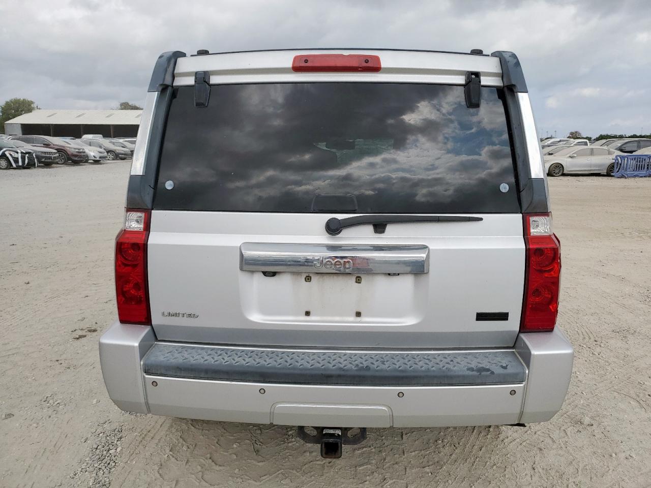 2008 Jeep Commander Limited VIN: 1J8HH58N58C200951 Lot: 92749665