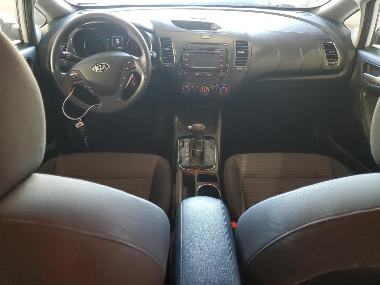 2017 Kia Forte Lx VIN: 3KPFL4A7XHE015502 Lot: 92162205