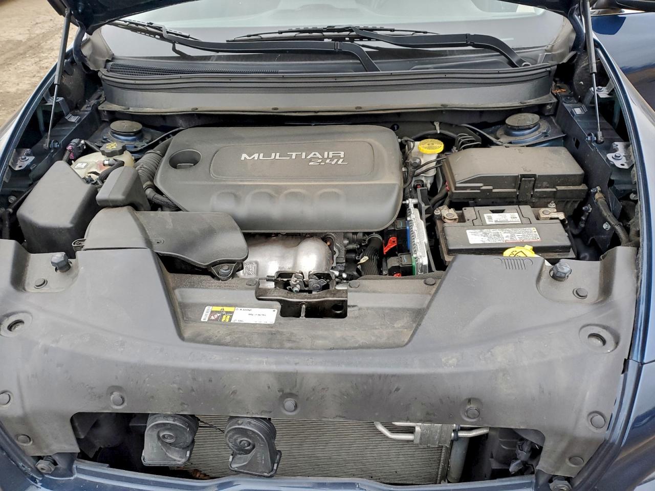 2018 Jeep Cherokee Latitude Plus VIN: 1C4PJLLB3JD573155 Lot: 93832525