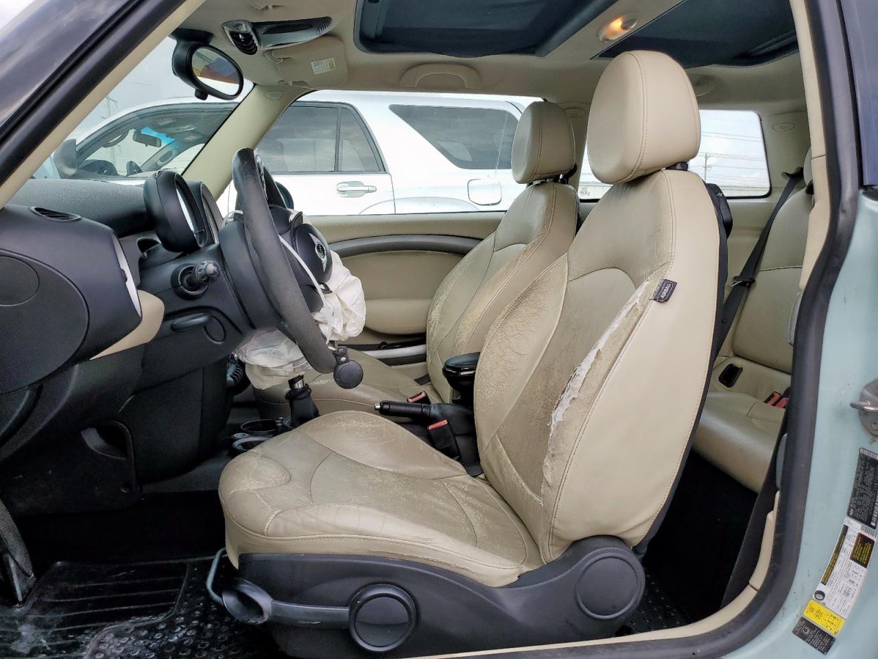 2011 Mini Cooper VIN: WMWSU3C5XBT253492 Lot: 93633435