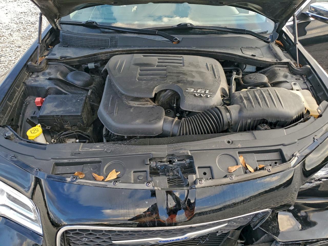 2019 Chrysler 300 Limited VIN: 2C3CCAEG2KH536306 Lot: 94136005