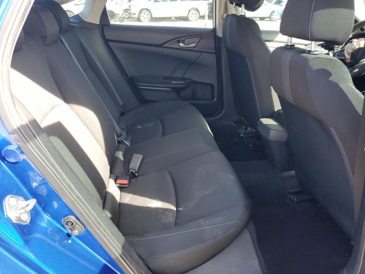 2018 Honda Civic Lx VIN: 19XFC2F60JE005944 Lot: 92283075