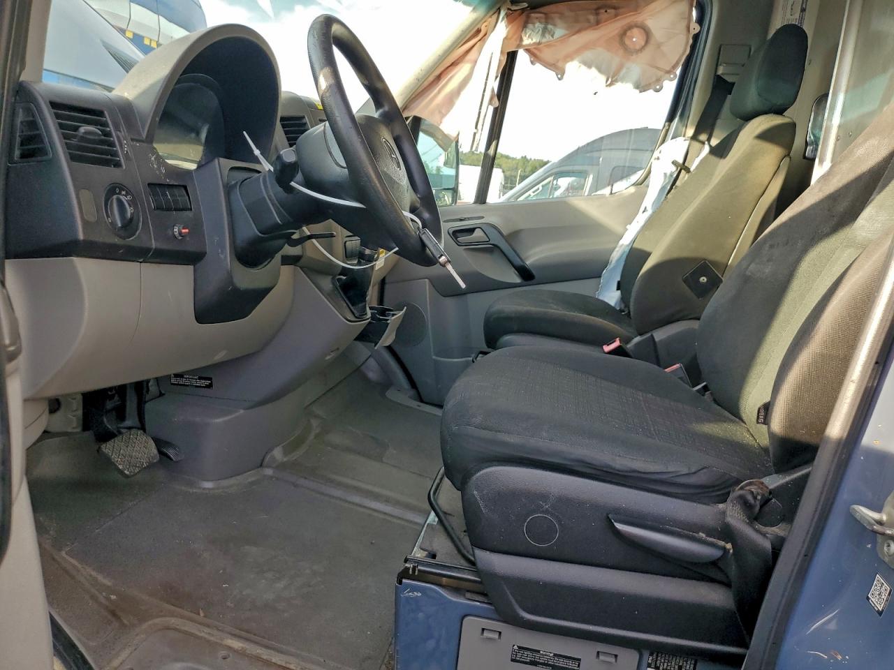 2018 Mercedes-Benz Sprinter 2500 VIN: WD3PE7CD2JP622741 Lot: 94147635