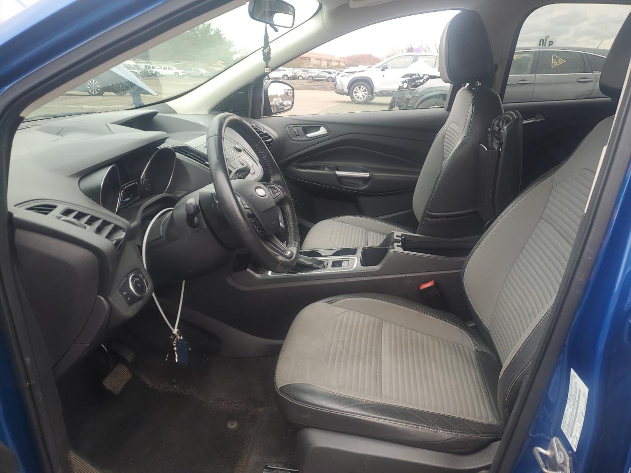 2017 Ford Escape Se VIN: 1FMCU9G95HUB25781 Lot: 92803075