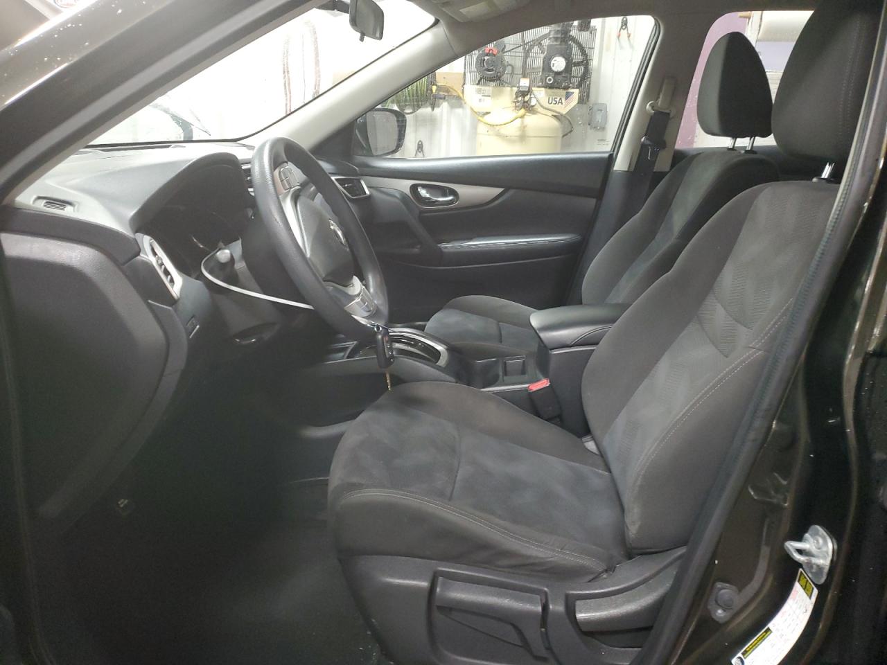 2016 Nissan Rogue S VIN: KNMAT2MV7GP682163 Lot: 93443525