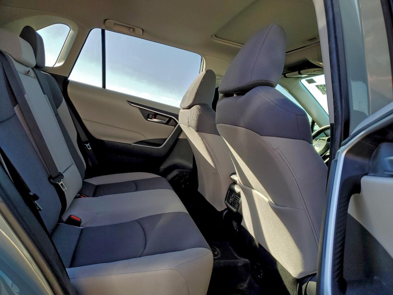 2020 Toyota Rav4 Xle VIN: JTMP1RFV6LD064530 Lot: 94257885