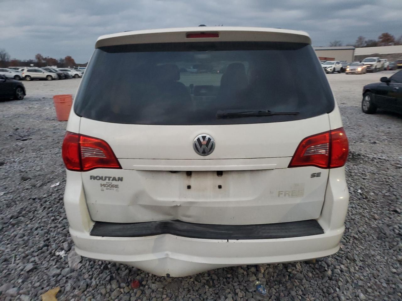 2011 Volkswagen Routan Se VIN: 2V4RW3DG4BR805156 Lot: 93504925