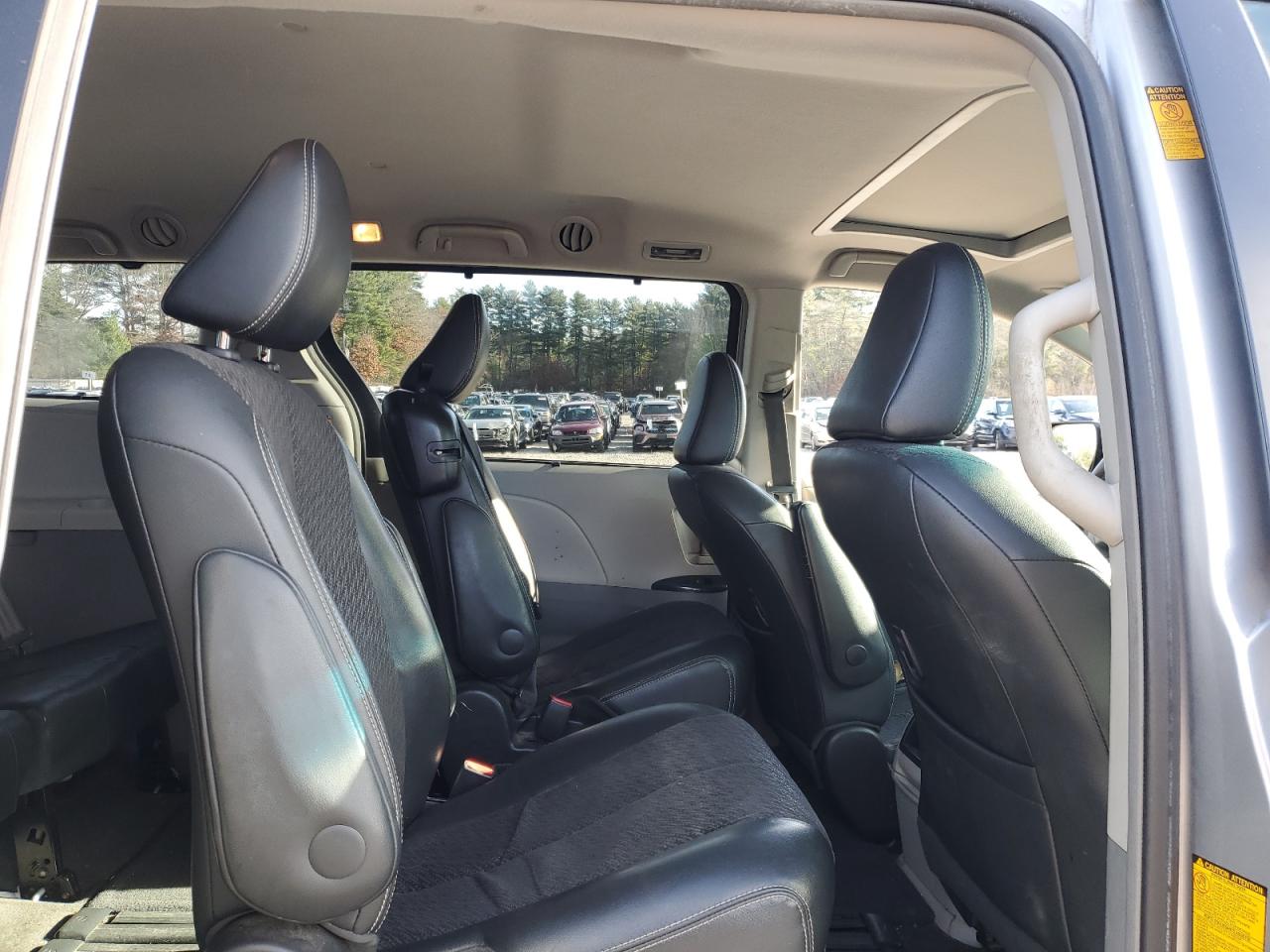 2013 Toyota Sienna Sport VIN: 5TDXK3DC8DS290571 Lot: 92695475