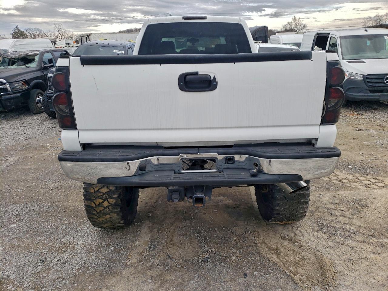 2004 Chevrolet Silverado K2500 Heavy Duty VIN: 1GCHK23G94F161001 Lot: 93087645