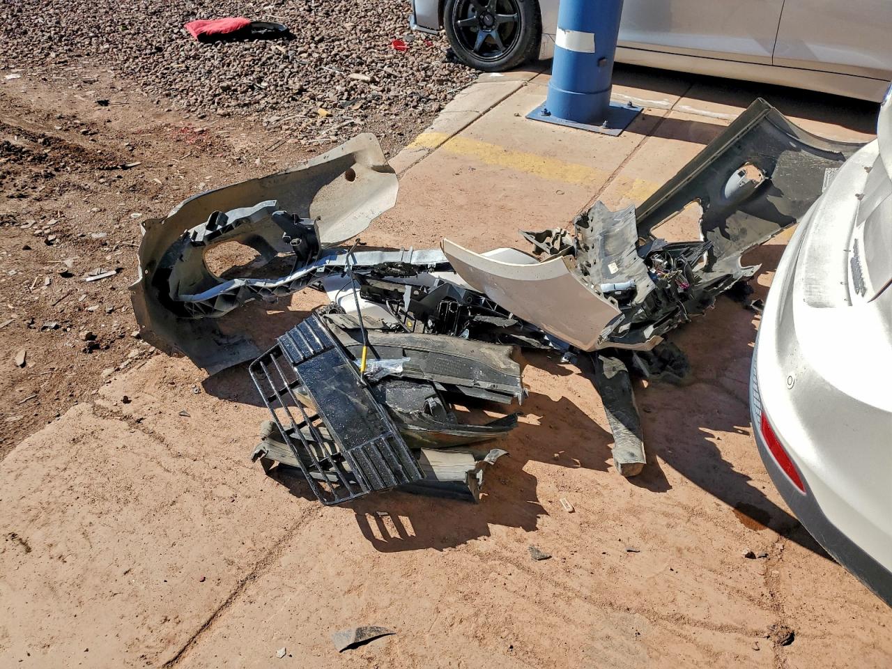 2014 Ford Focus Titanium VIN: 1FADP3N27EL382371 Lot: 93679745