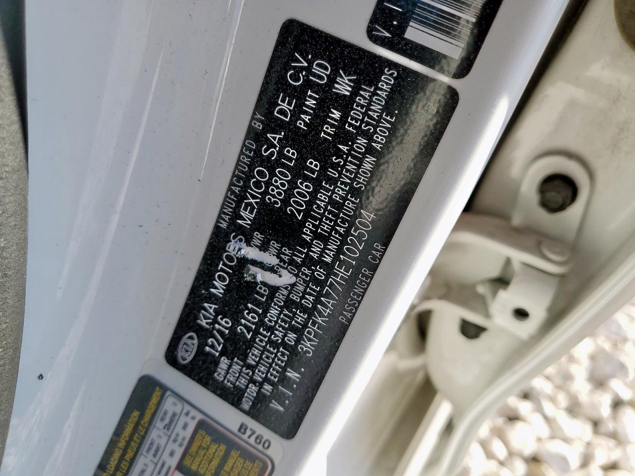 2017 Kia Forte Lx VIN: 3KPFK4A77HE102504 Lot: 90493775