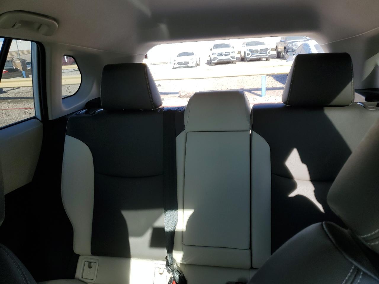 2022 Toyota Corolla Cross Xle VIN: 7MUEAAAG3NV006762 Lot: 92721205