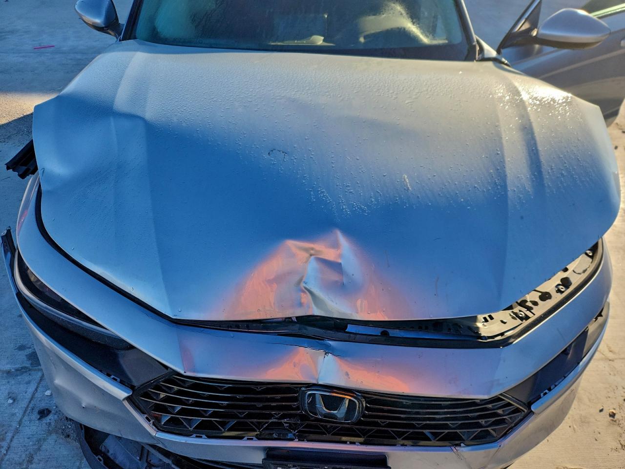 2024 Honda Accord Ex VIN: 1HGCY1F31RA092533 Lot: 93890925