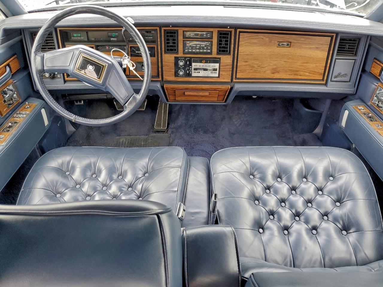 1984 Cadillac Seville VIN: 1G6AS6989EE809567 Lot: 94370185