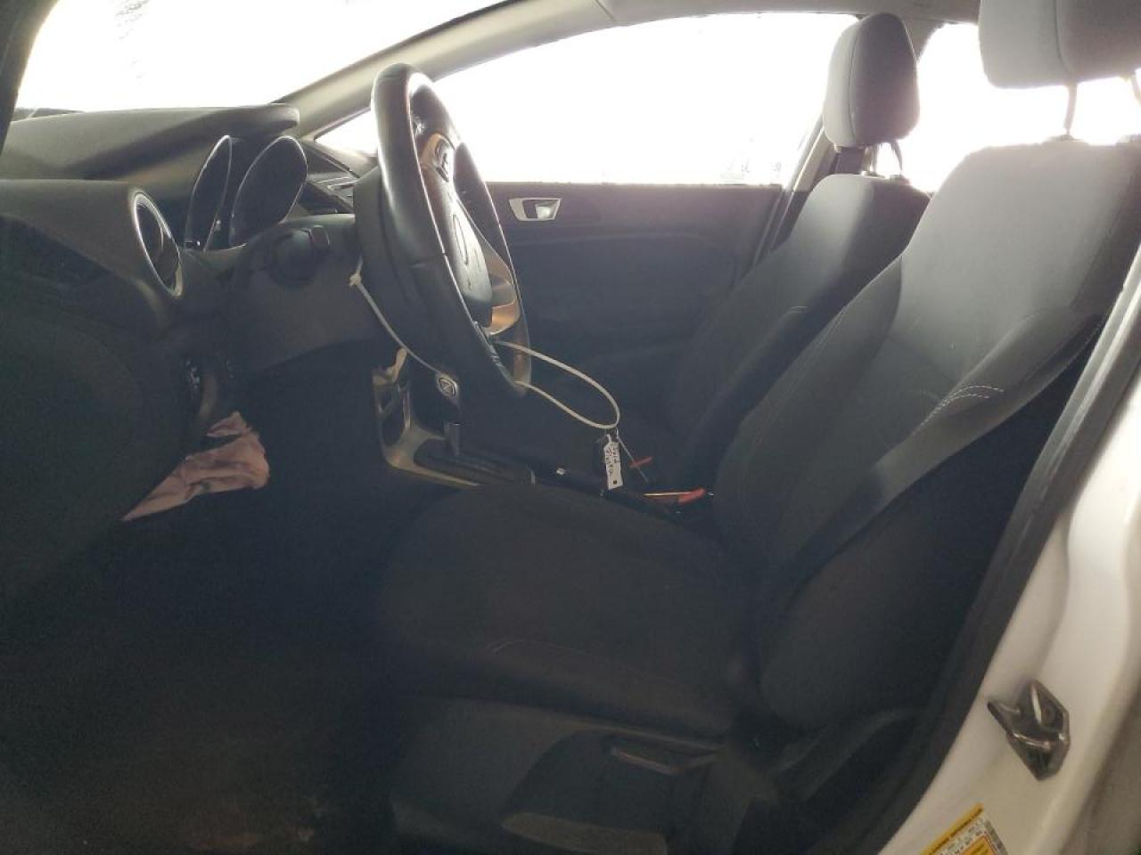 2016 Ford Fiesta Se VIN: 3FADP4BJ8GM120345 Lot: 92018445