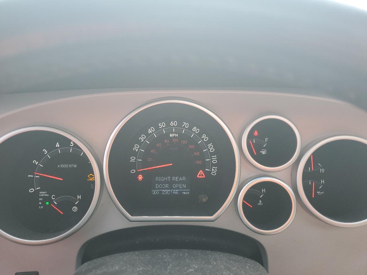 2008 Toyota Sequoia Platinum VIN: 5TDZY67A88S003920 Lot: 93390125