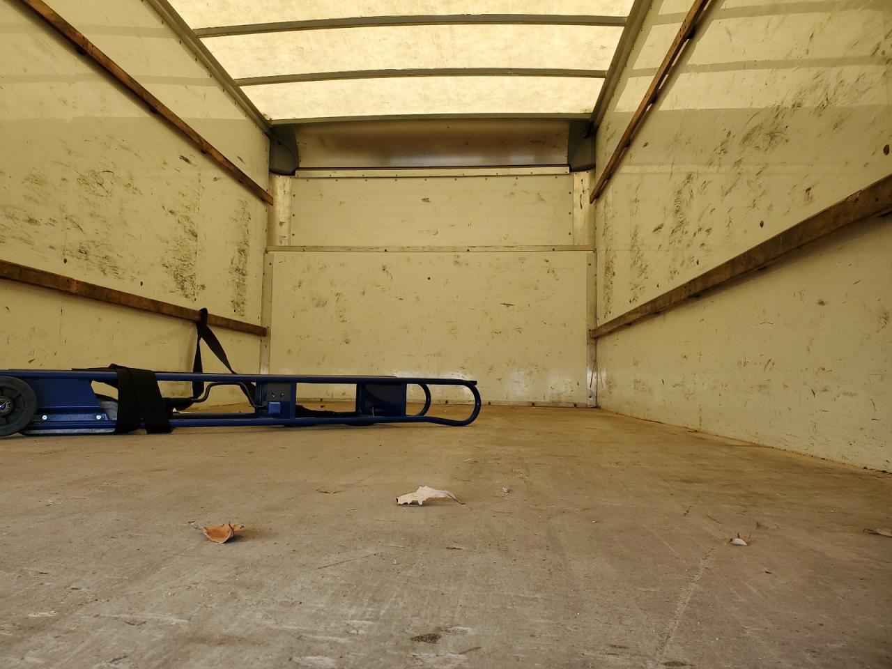 2023 Ford Econoline - Box Truck VIN: 1FDWE3FNXPDD10848 Lot: 92687145