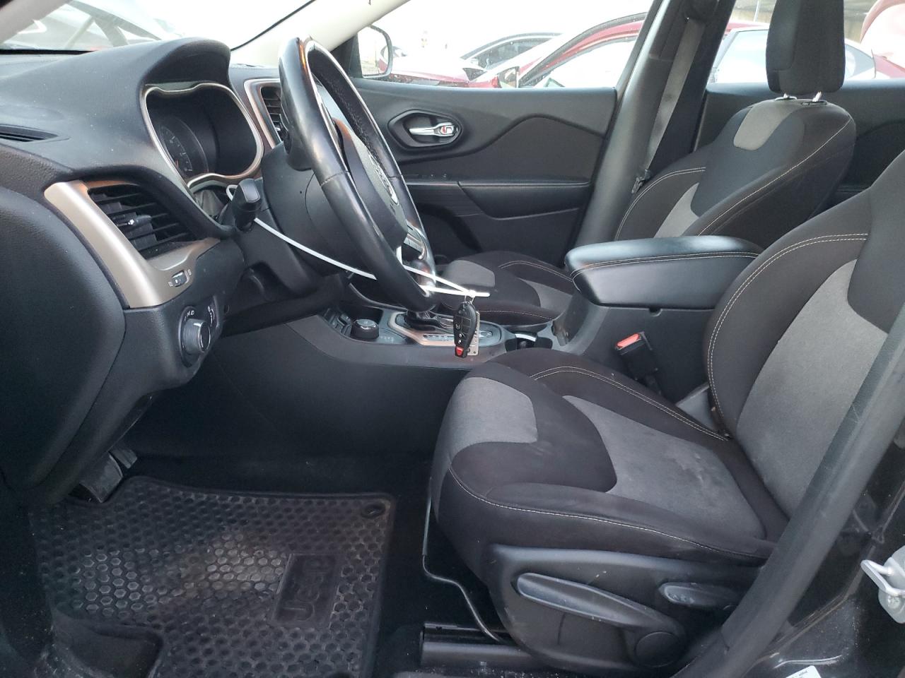 2015 Jeep Cherokee Sport VIN: 1C4PJMAB6FW556726 Lot: 93873435