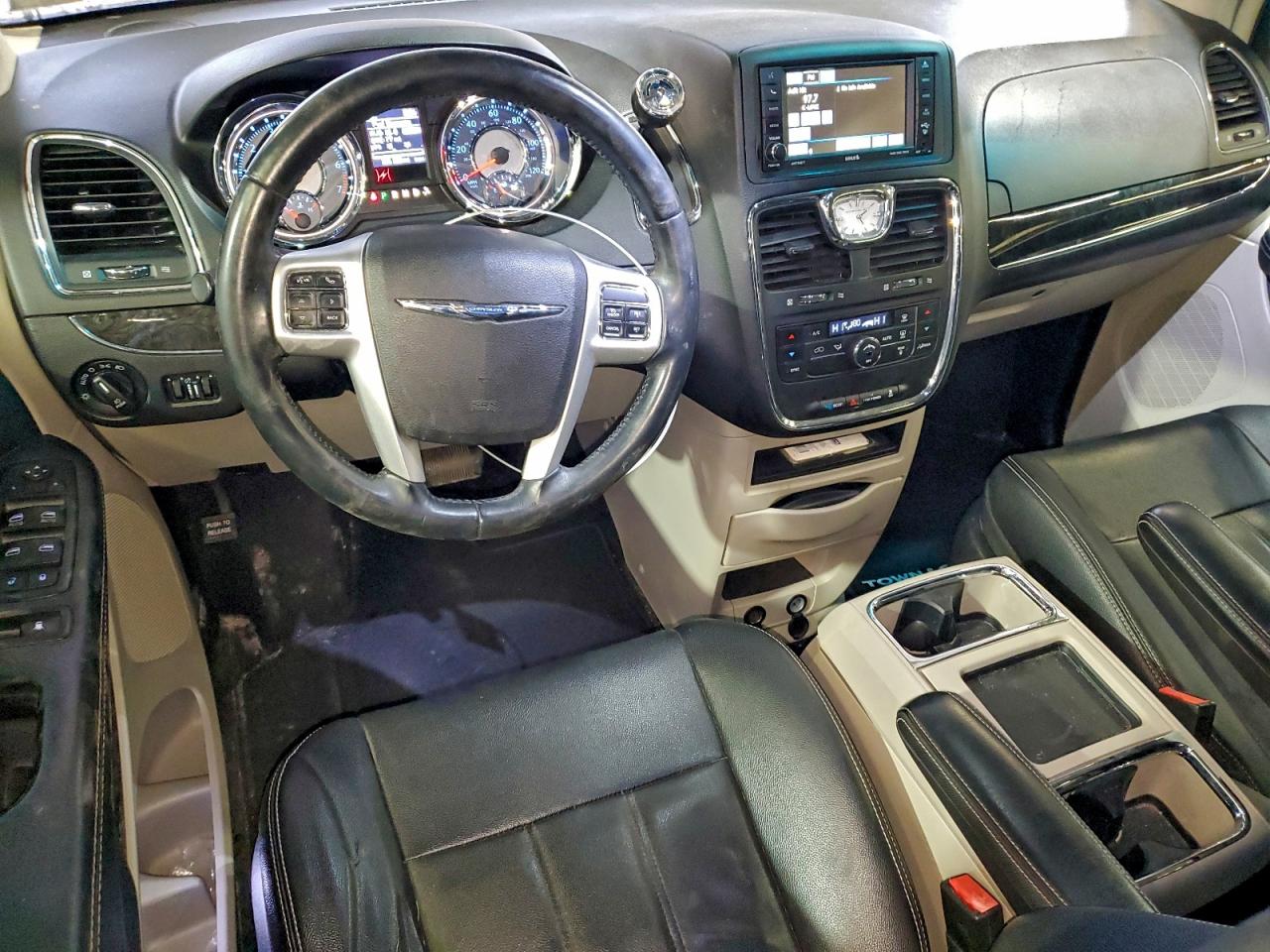 2015 Chrysler Town & Country Touring VIN: 2C4RC1BG2FR675717 Lot: 94107835