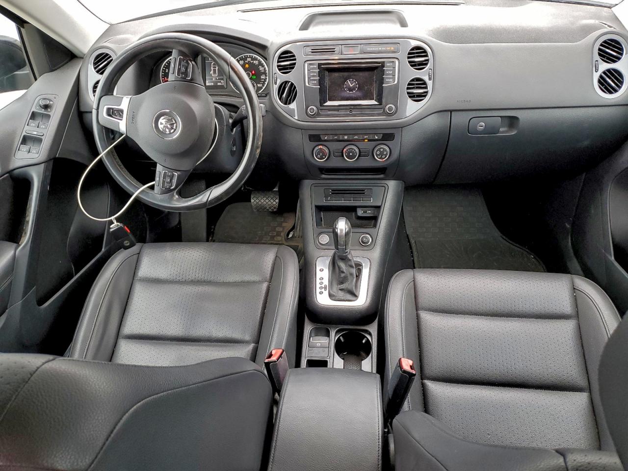 2016 Volkswagen Tiguan S VIN: WVGAV7AX5GW599877 Lot: 94147835