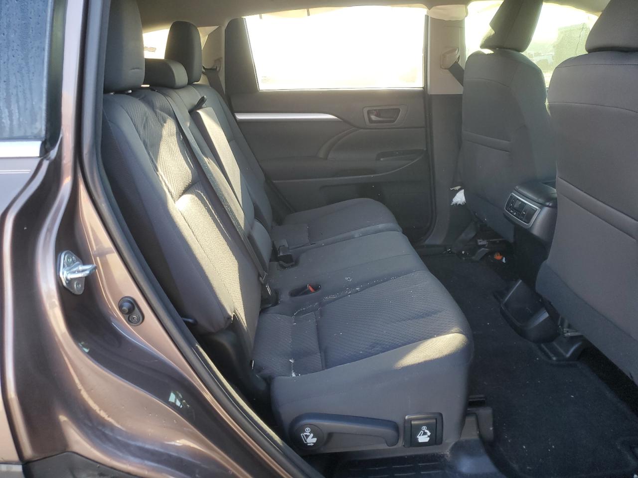 2017 Toyota Highlander Le VIN: 5TDZZRFH0HS229544 Lot: 91357435