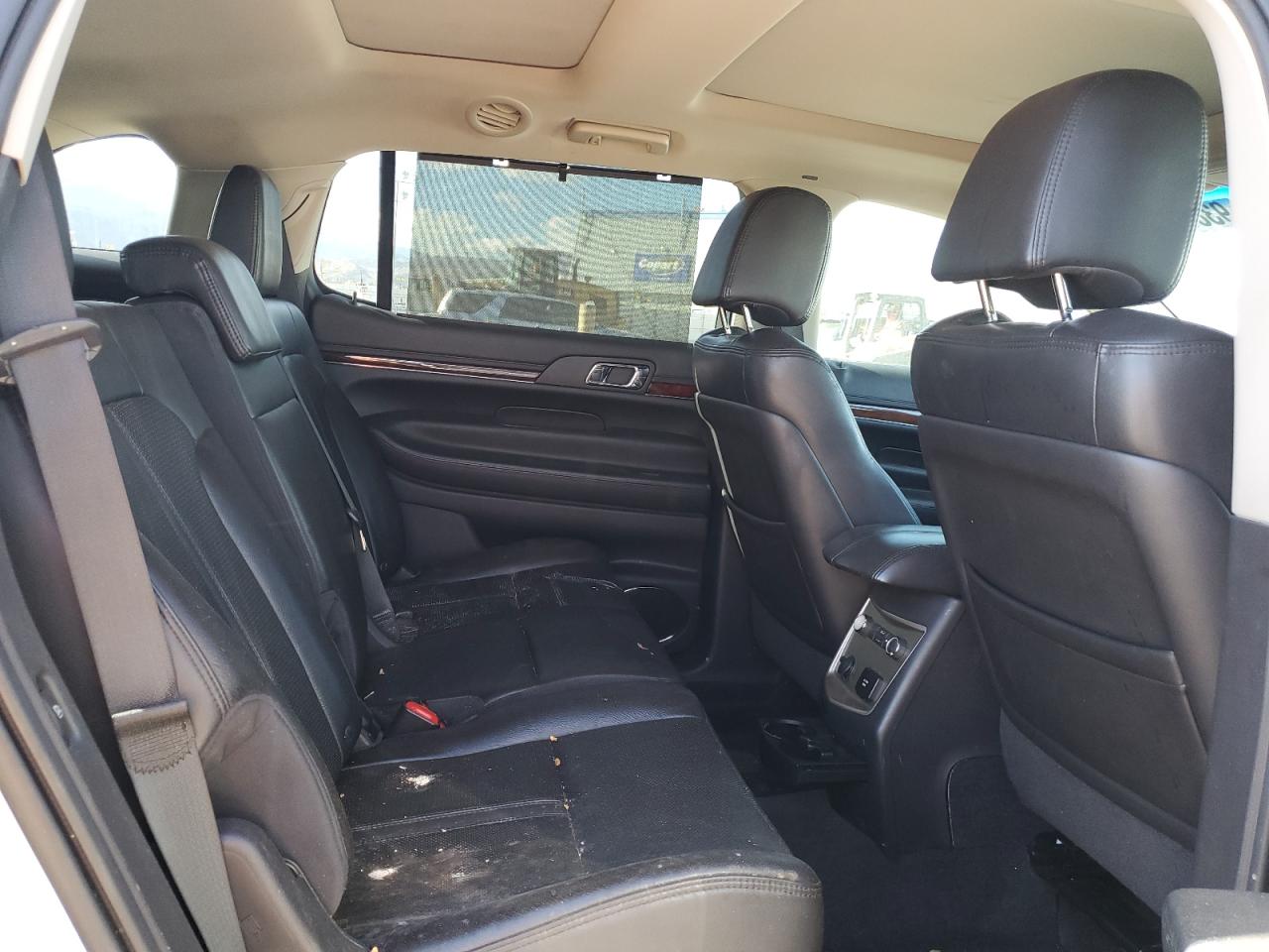 2010 Lincoln Mkt VIN: 2LMHJ5FR0ABJ16186 Lot: 93899195