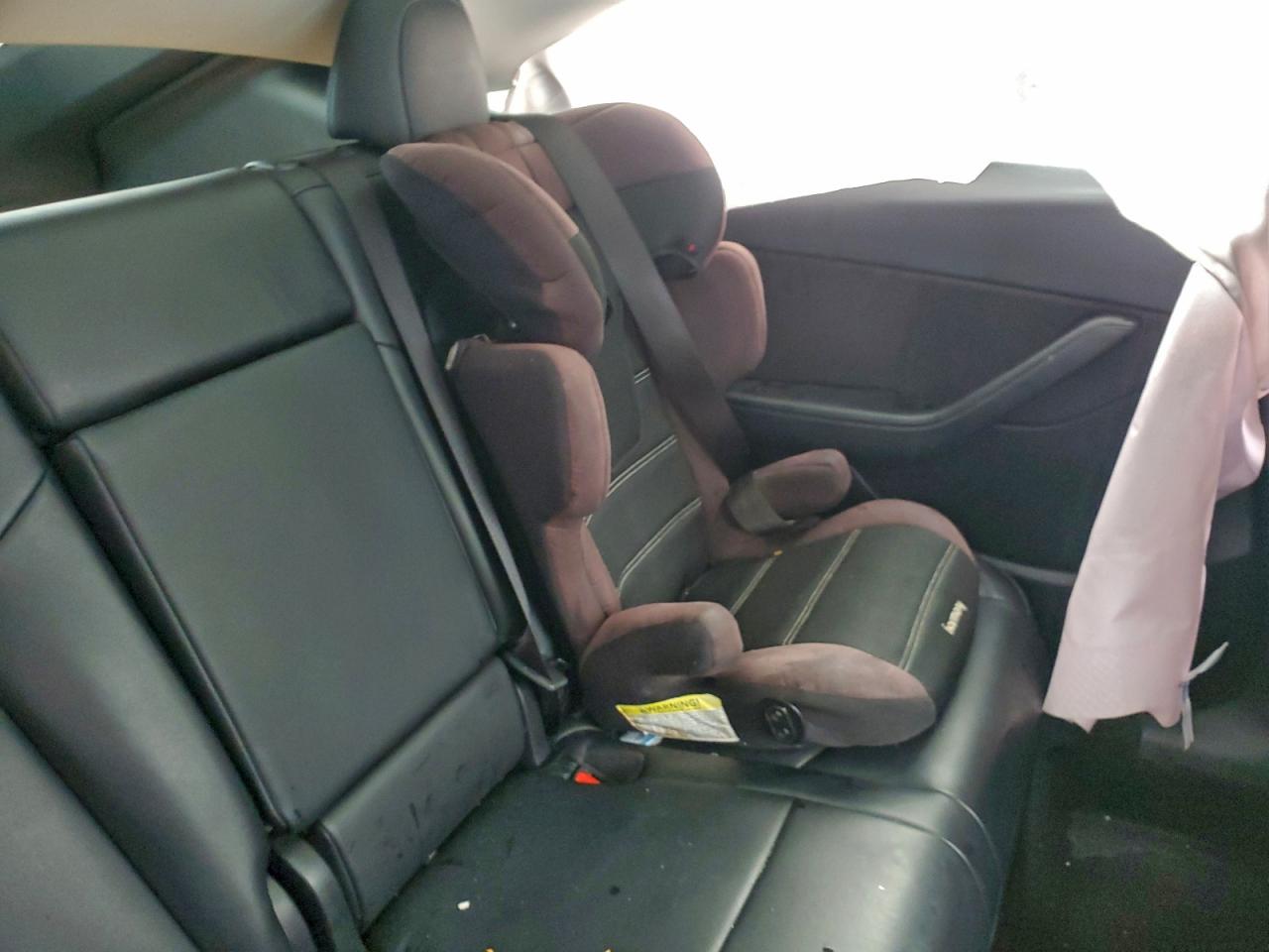 2024 Tesla Model Y VIN: 7SAYGDED2RF162618 Lot: 93695165