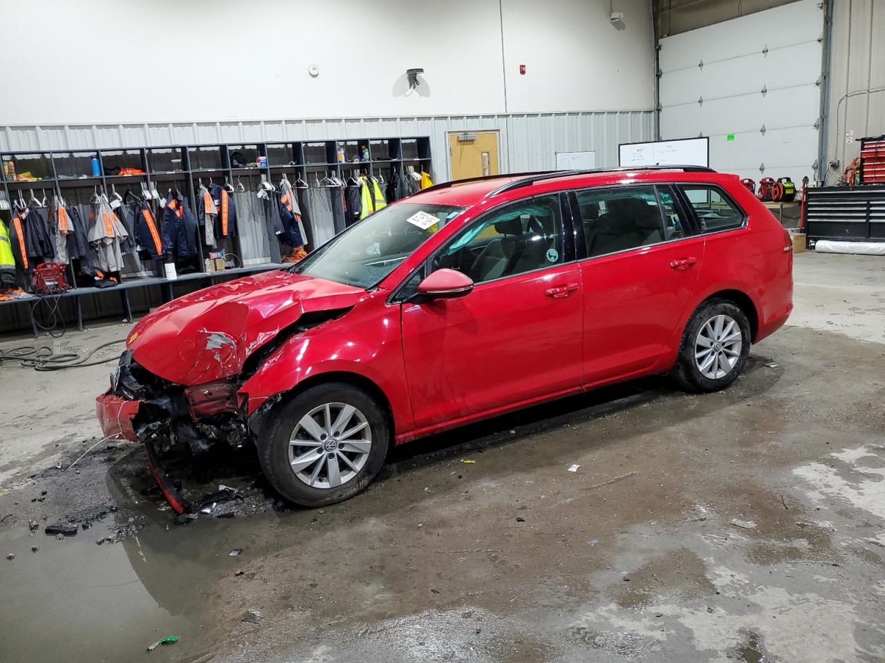 2015 Volkswagen Golf Sportwagen S