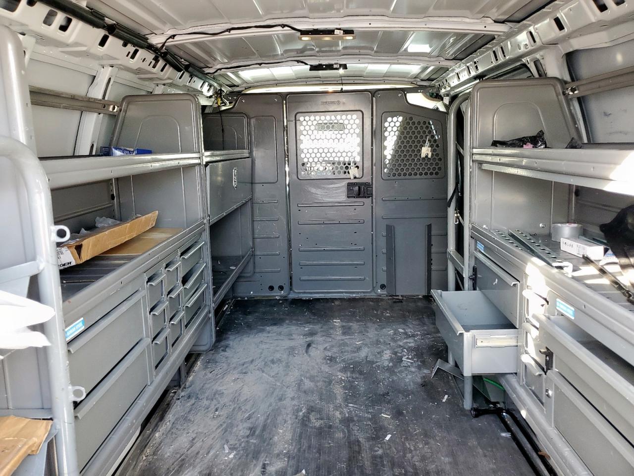 2019 Chevrolet Express Delivery Van VIN: 1GCWGAFP9K1327977 Lot: 93203105