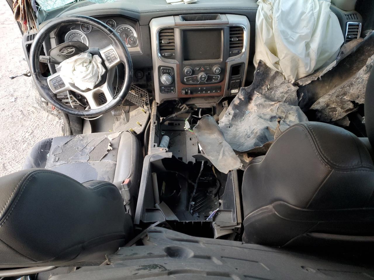 2015 Ram 1500 Laramie VIN: 1C6RR7NT8FS643080 Lot: 91059695