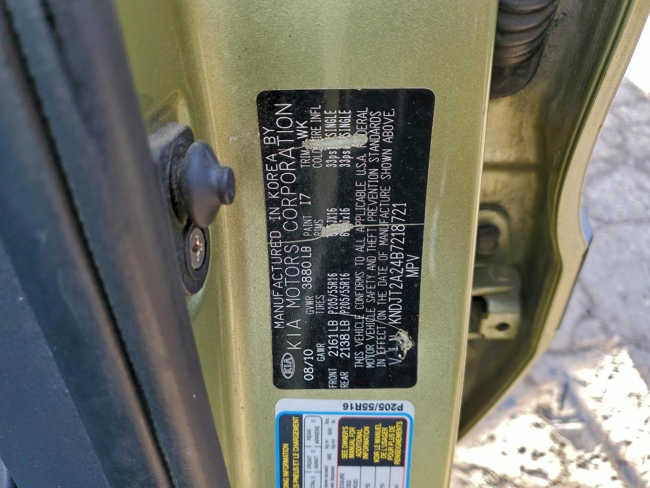 2011 Kia Soul + VIN: KNDJT2A24B7218721 Lot: 93410565