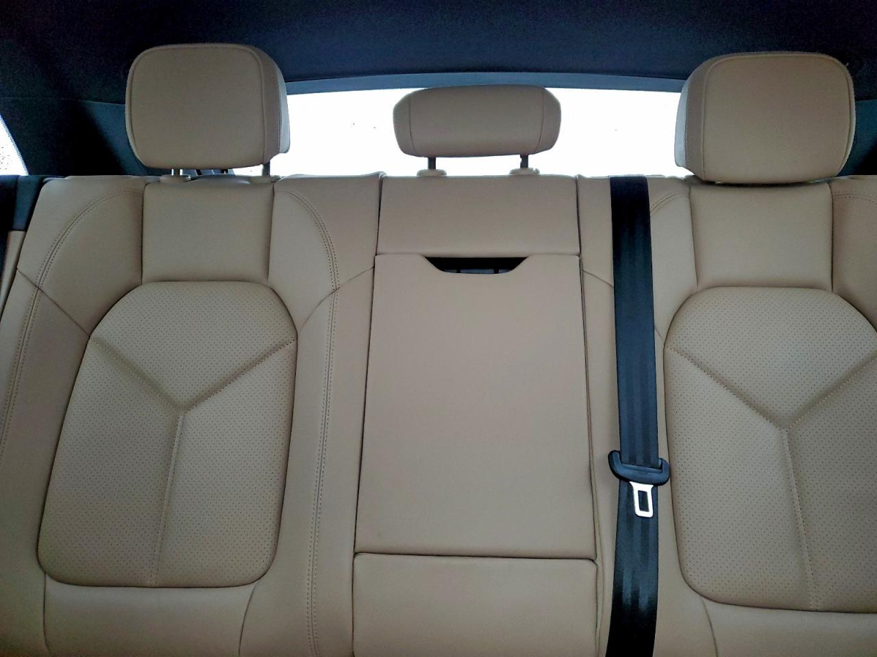 2024 Porsche Macan Base VIN: WP1AA2A5XRLB10927 Lot: 94135355