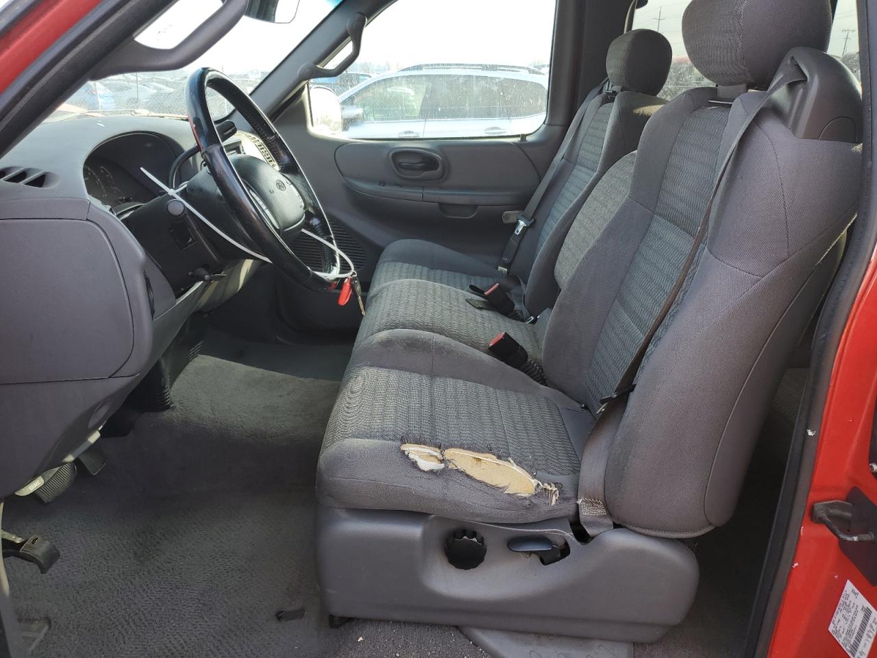 2002 Ford F150 VIN: 1FTRX17L42NA37017 Lot: 92721165