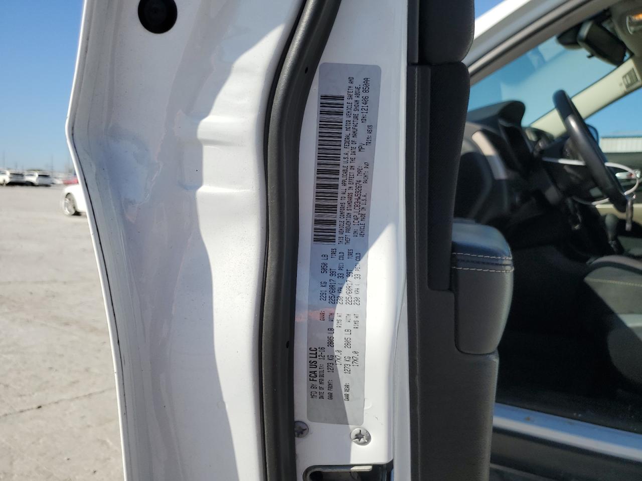 2017 Jeep Cherokee Latitude VIN: 1C4PJLCB3HW592674 Lot: 90129785