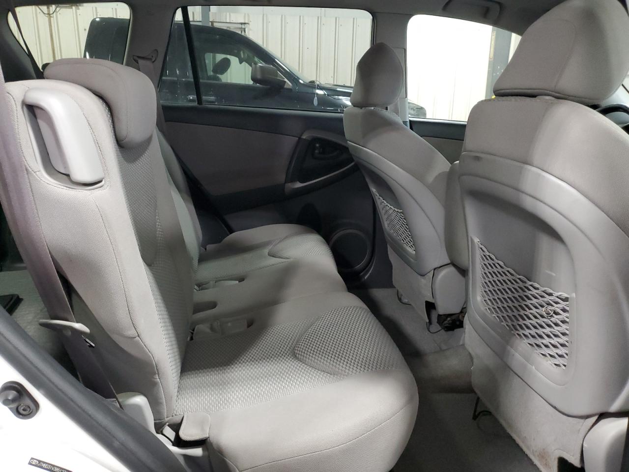 2008 Toyota Rav4 Limited VIN: JTMBD31V385127199 Lot: 90373925