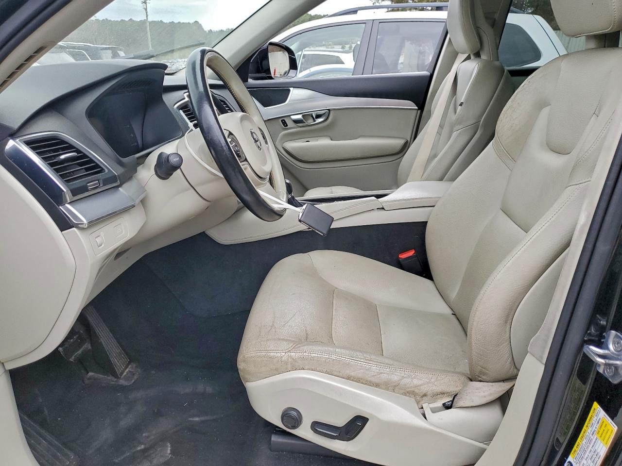 2017 Volvo Xc90 T5 VIN: YV4102KK2H1106029 Lot: 93879535