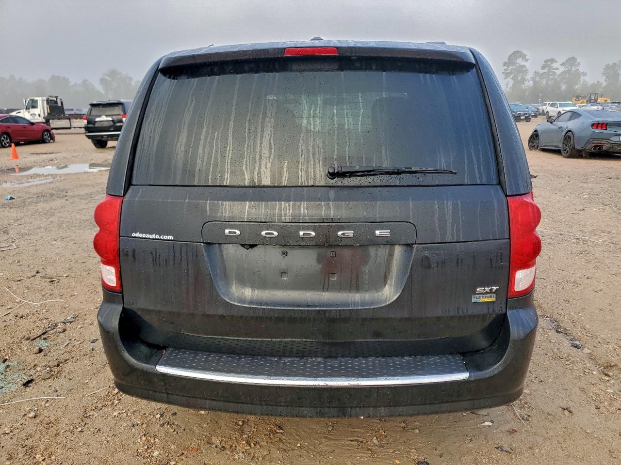 2018 Dodge Grand Caravan Sxt VIN: 2C4RDGCG2JR265846 Lot: 94508785