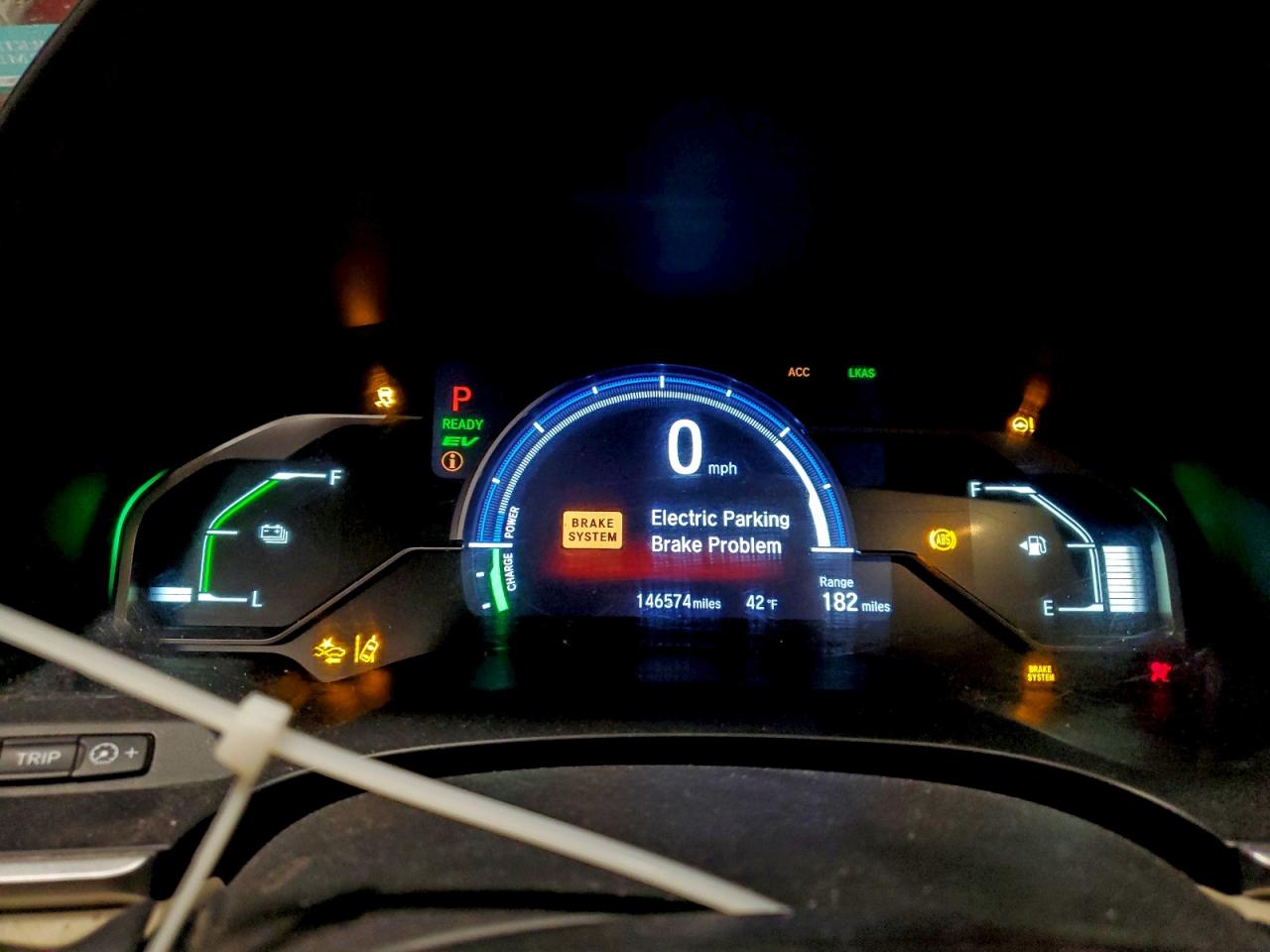 2018 Honda Clarity VIN: JHMZC5F14JC021945 Lot: 93756305