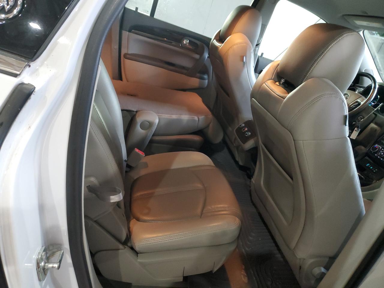 2017 Buick Enclave VIN: 5GAKRAKD4HJ182197 Lot: 92213545