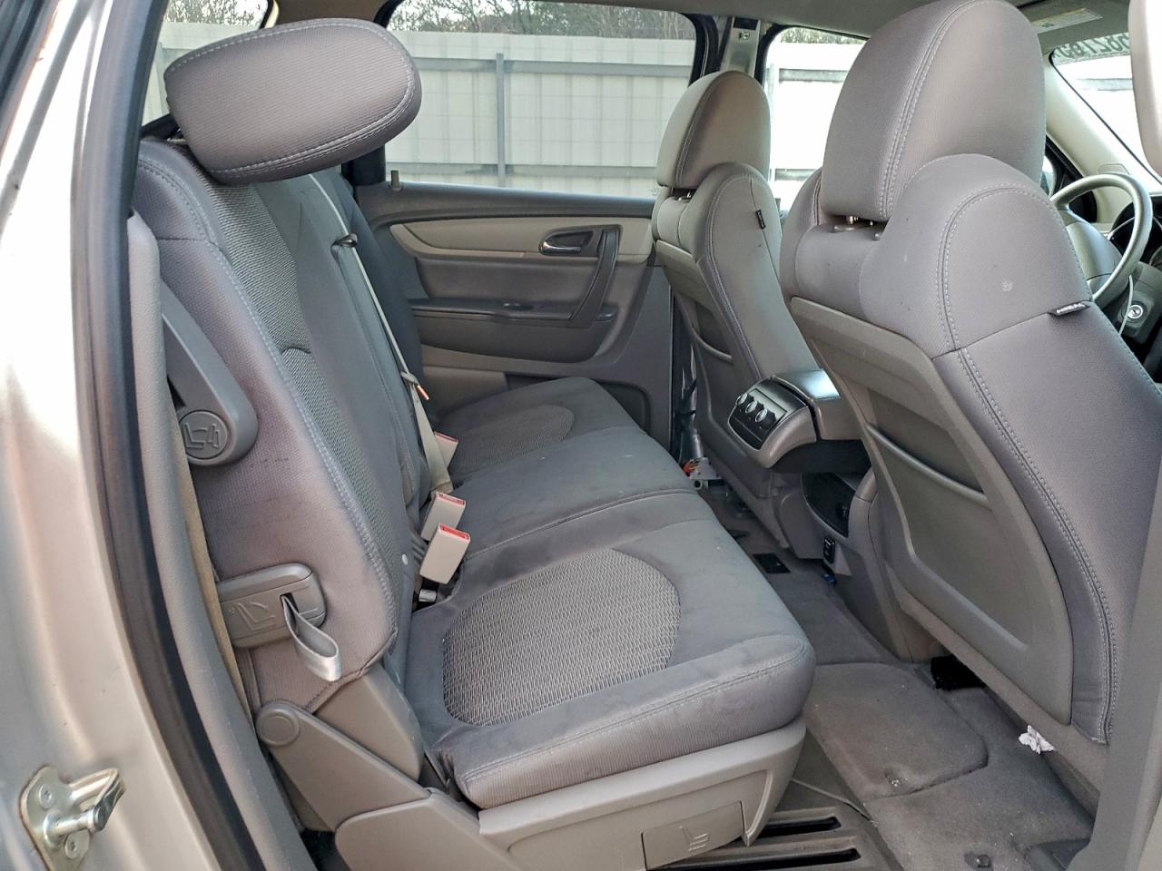 2015 Chevrolet Traverse Ls VIN: 1GNKRFKD3FJ160563 Lot: 94582765