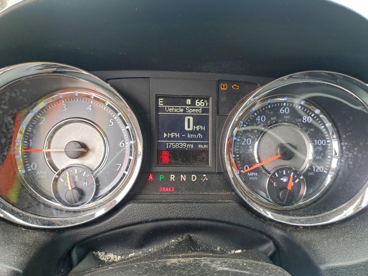 2015 Chrysler Town & Country Touring VIN: 2C4RC1BG1FR696221 Lot: 92634695