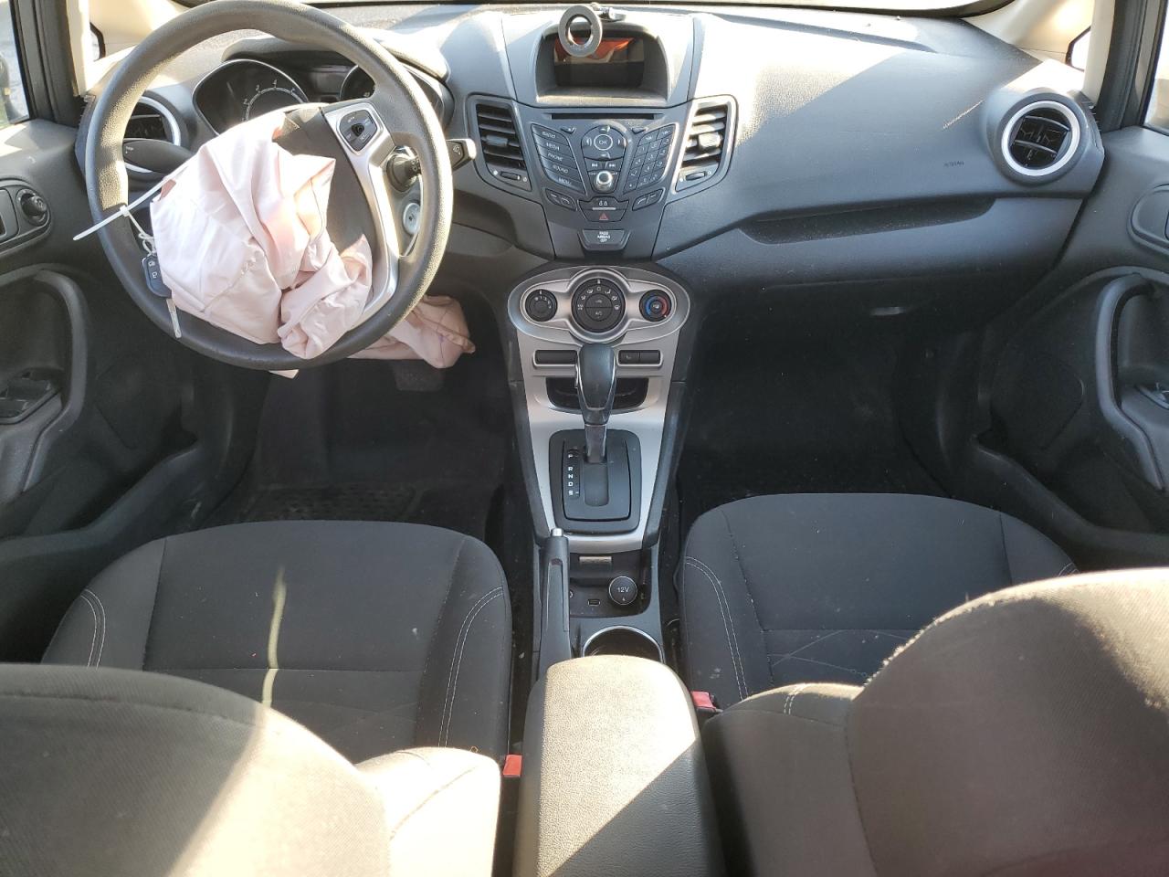 2017 Ford Fiesta Se VIN: 3FADP4EJ0HM165986 Lot: 91275275