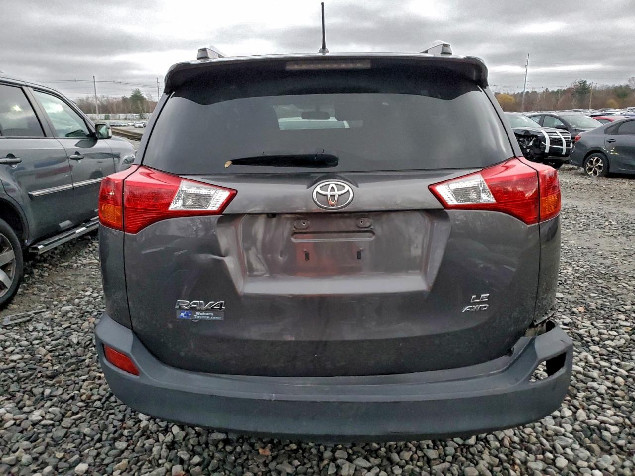 2015 Toyota Rav4 Le VIN: JTMBFREV5FJ028010 Lot: 94272295