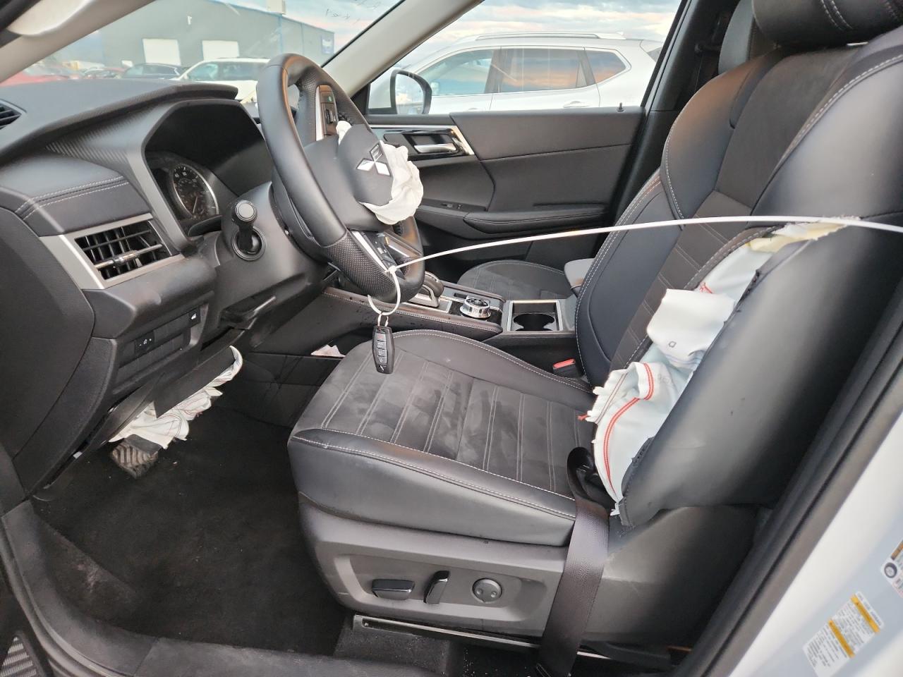 2024 Mitsubishi Outlander Se VIN: JA4J4VA88RZ053591 Lot: 93376085