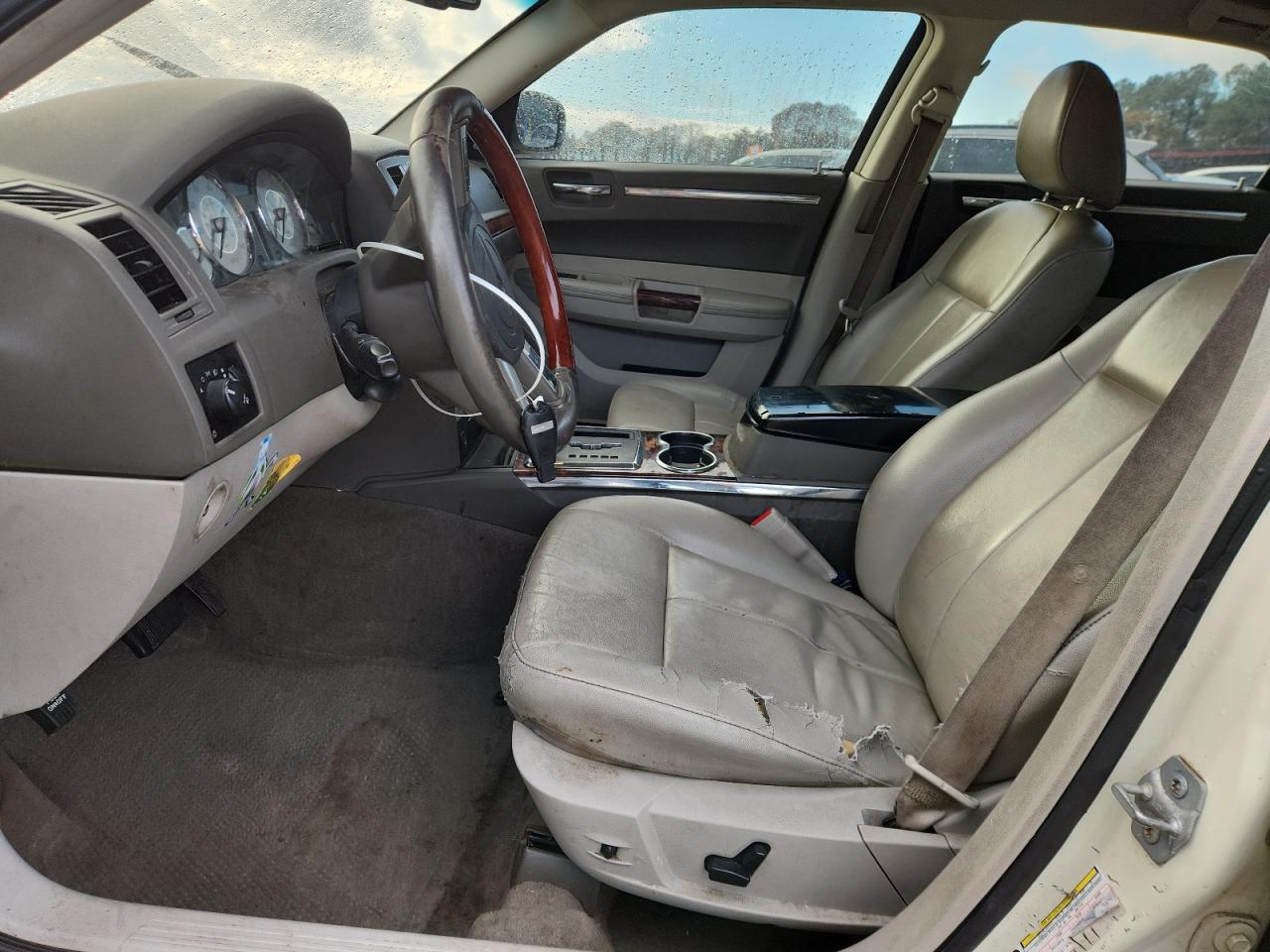 2009 Chrysler 300 Limited VIN: 2C3KA33V09H565831 Lot: 93612085