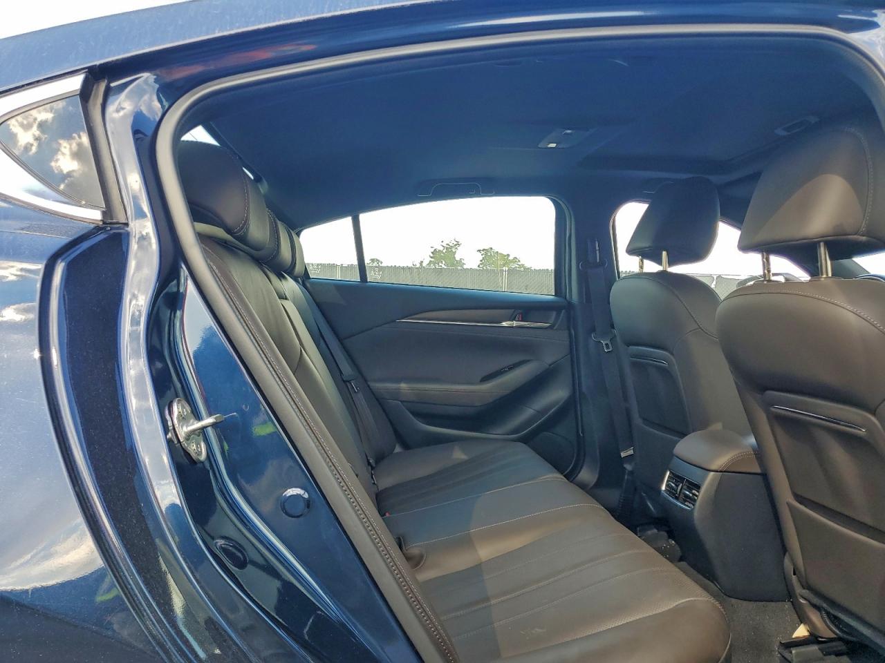 2018 Mazda 6 Signature VIN: JM1GL1XY6J1324587 Lot: 94104715