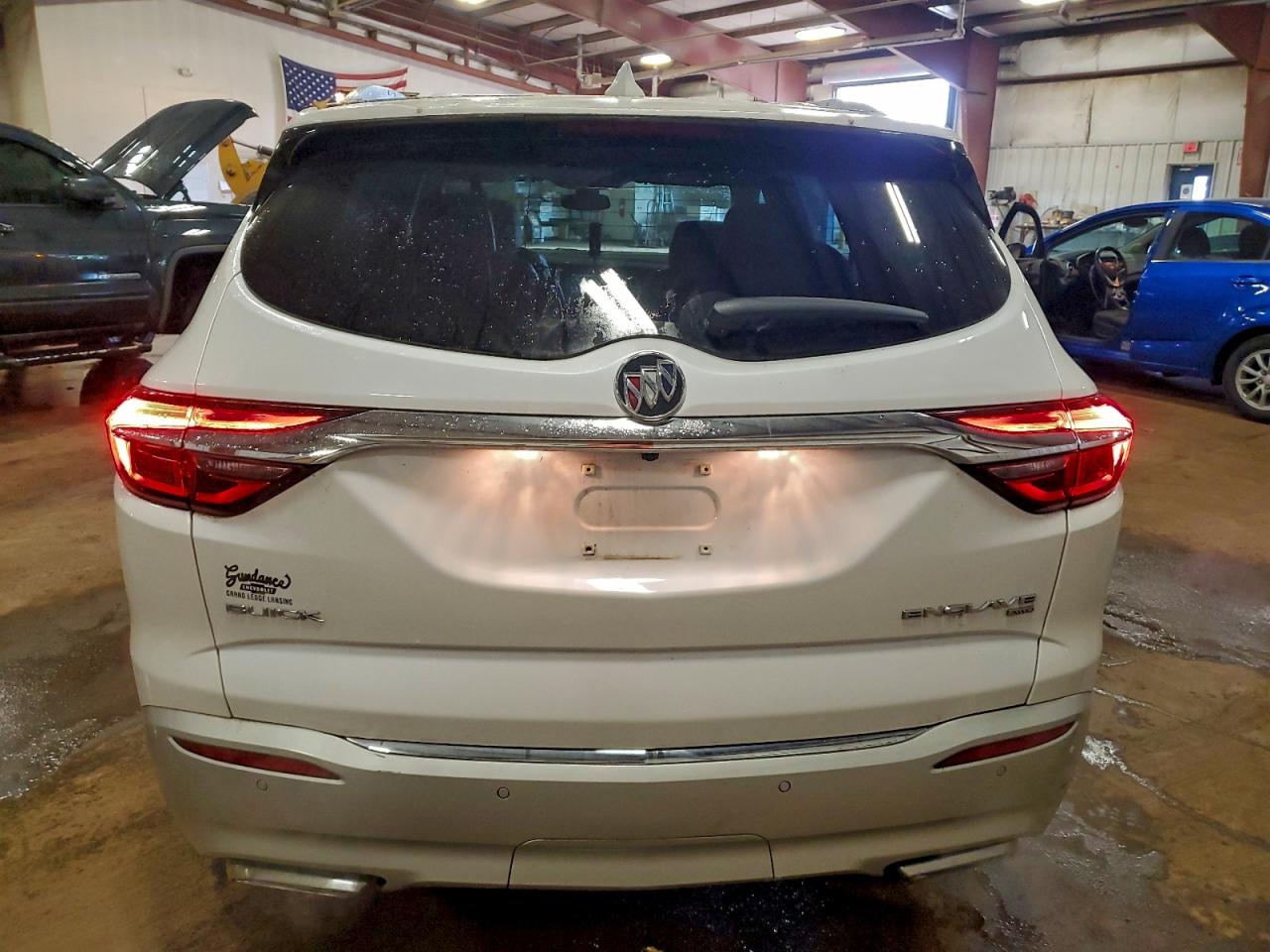 2018 Buick Enclave Premium VIN: 5GAEVBKW6JJ130589 Lot: 93855235