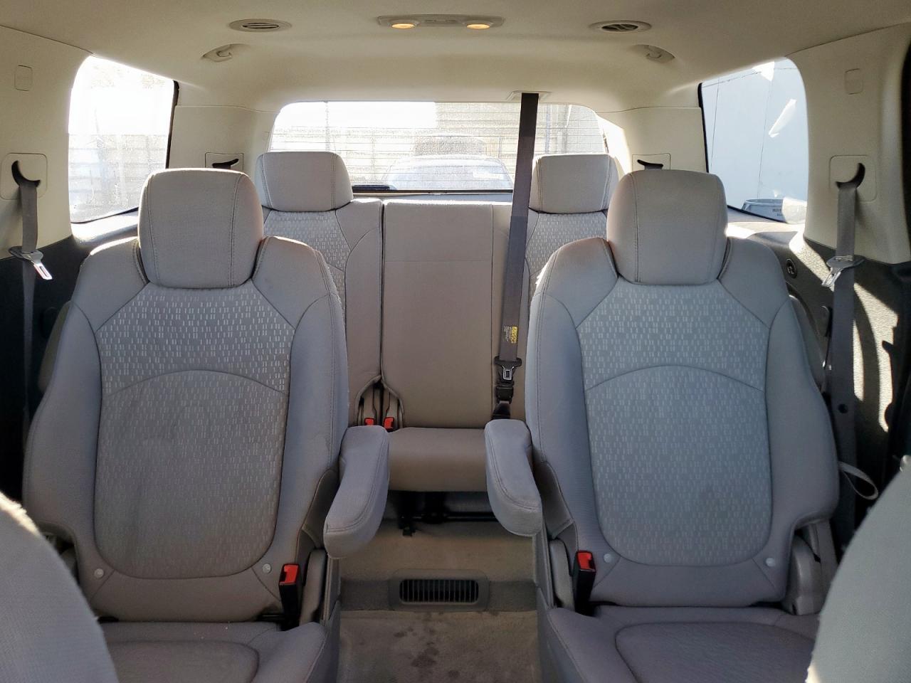 2010 GMC Acadia Sle VIN: 1GKLRLED3AJ129804 Lot: 92498055