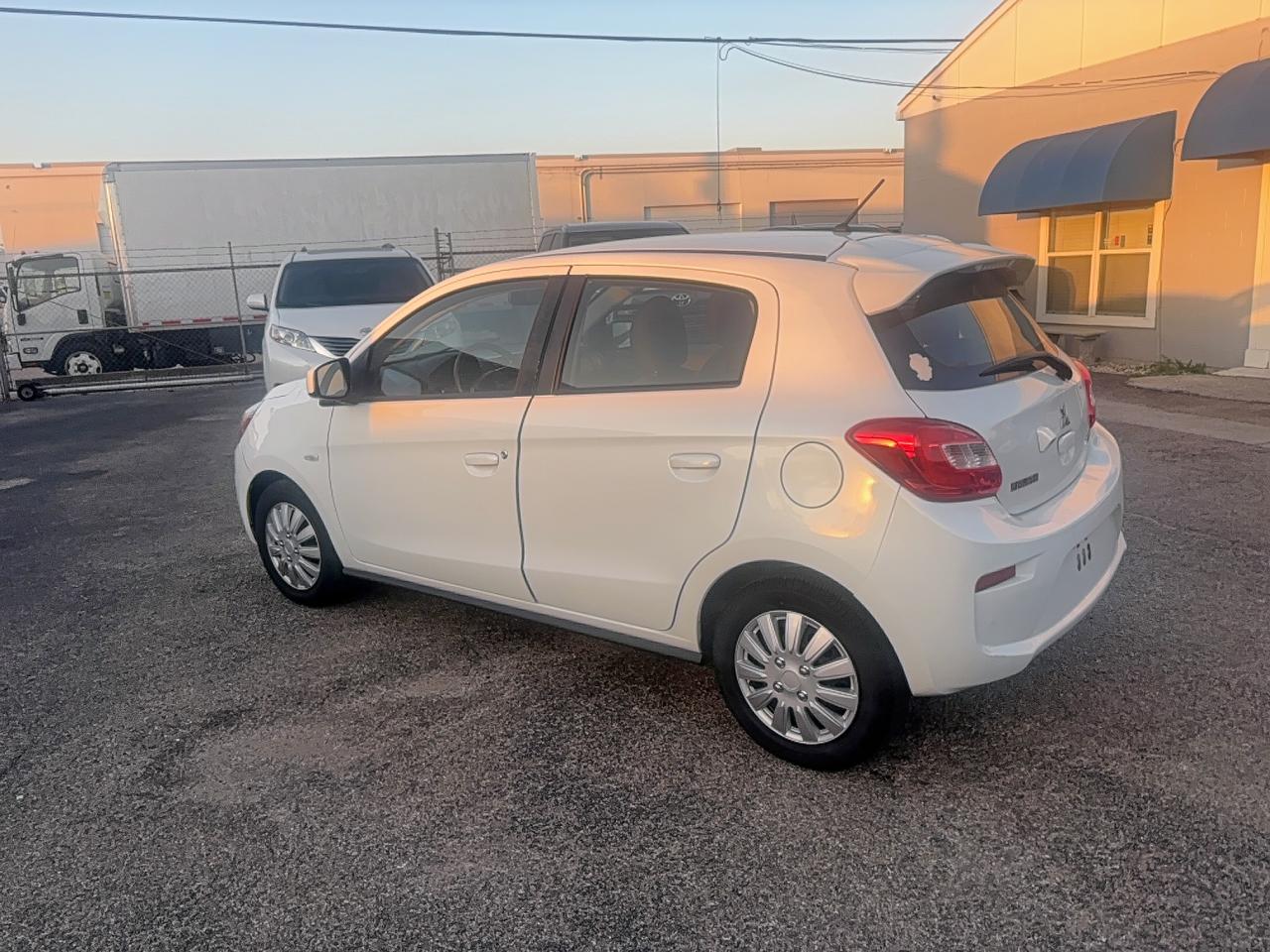 2019 Mitsubishi Mirage Es ML32A3HJ6KH009801 photo #4